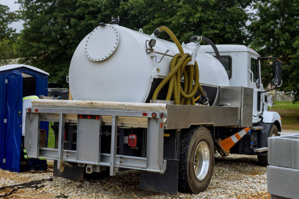 Best Portable restroom trailer rental  in Okauchee Lake, WI