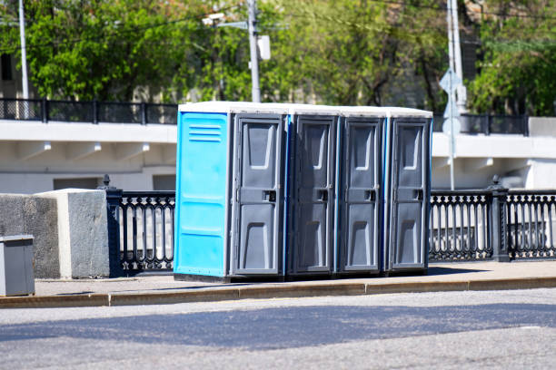Best Portable bathroom rental  in Okauchee Lake, WI